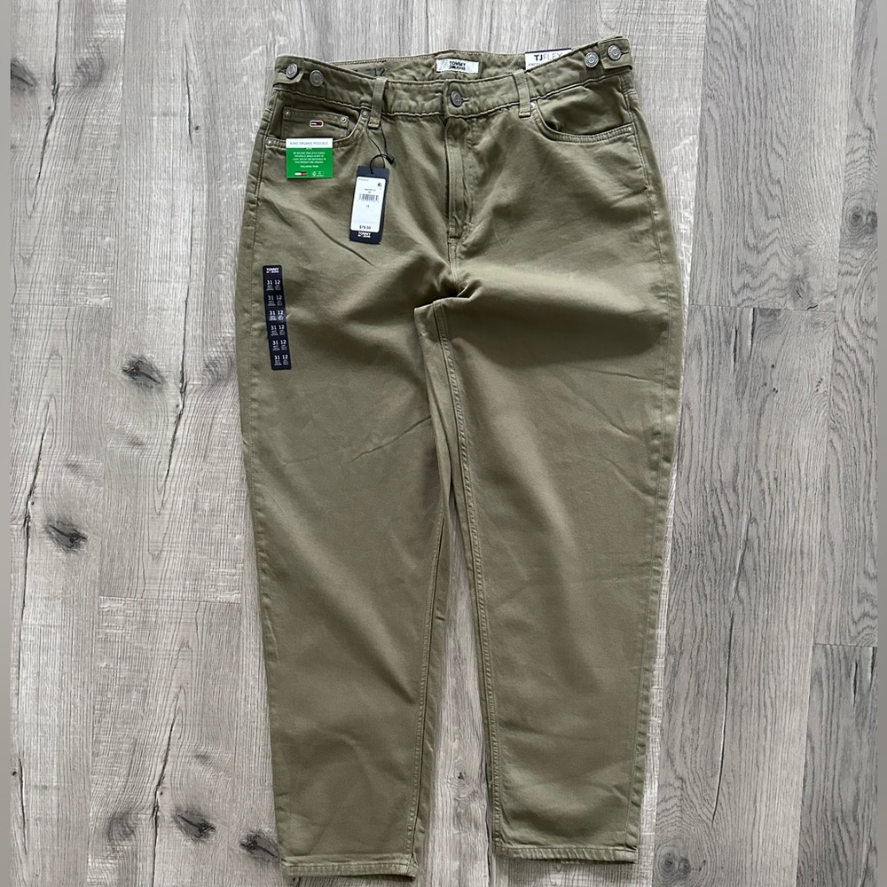 Brand New Tommy Jeans Olive Color TJ Flex stretch Tapered Mom Jean size 12